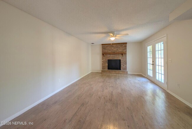 Building Photo - 10959 Steeding Horse Dr