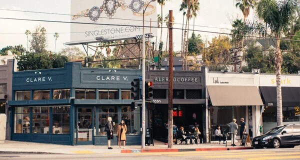 Building Photo - 3360 Descanso Dr