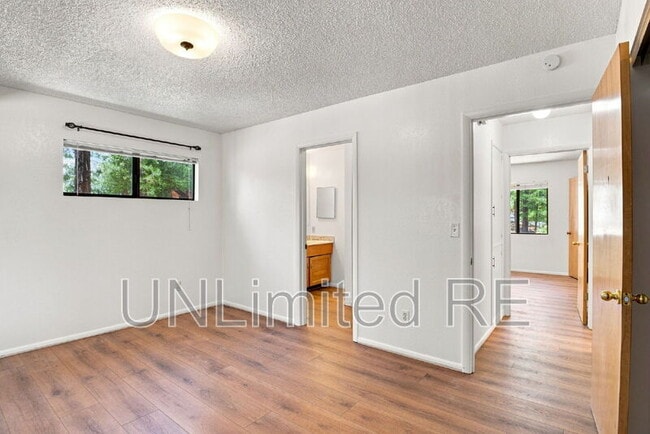 Building Photo - 1410 Inverrary Way
