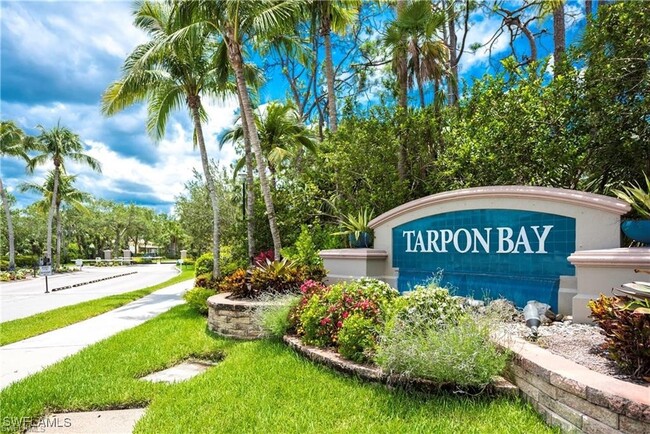 Building Photo - 1672 Tarpon Bay Dr S