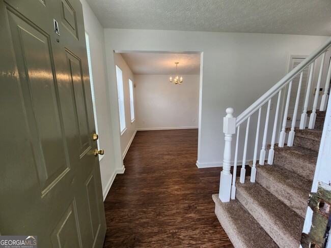 Building Photo - 5960 Batson Ct