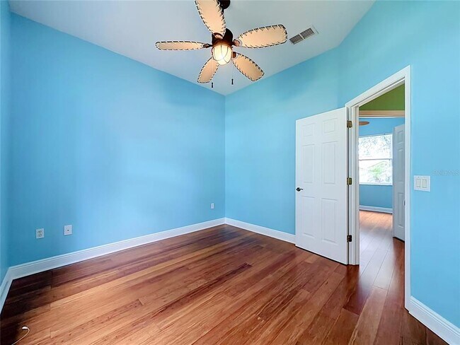 Building Photo - 2947 Majestic Isle Dr