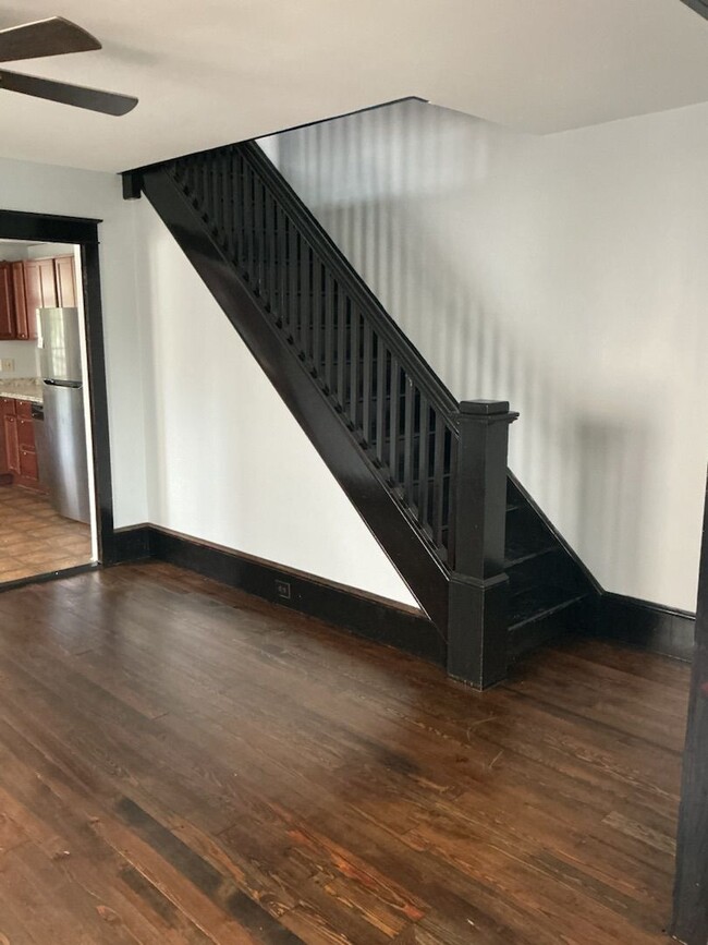 Building Photo - 3BR Single Family Rental  - Walk to Downto...