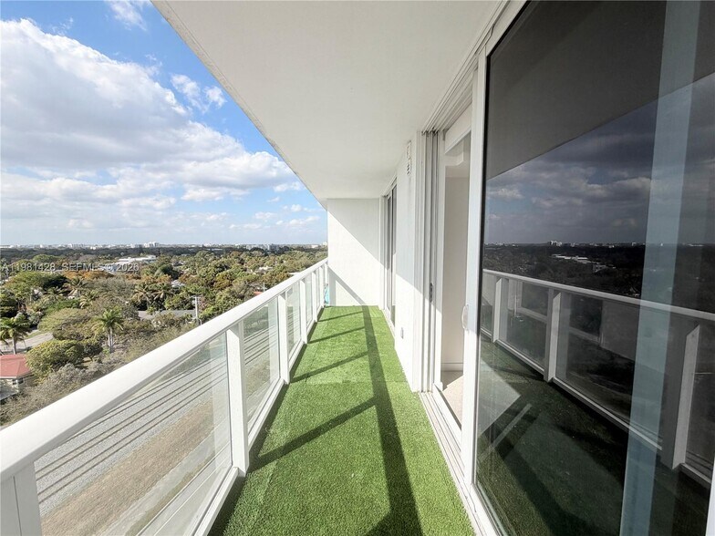 Building Photo - 4250 Biscayne Blvd