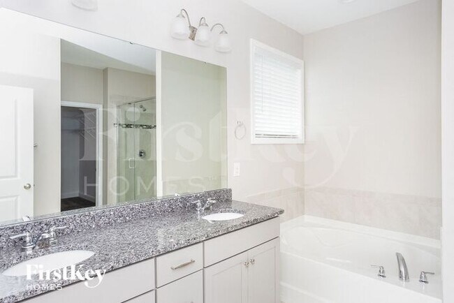 Building Photo - 120 Boatwright Ln