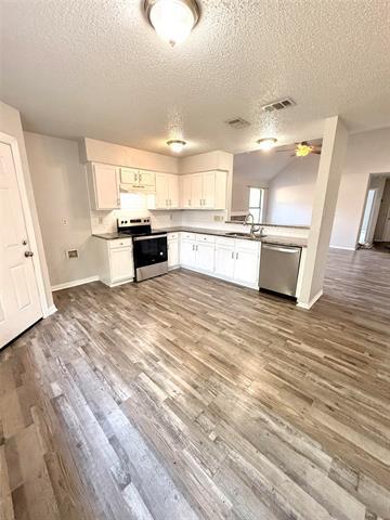 Building Photo - 10208 Leatherwood Dr