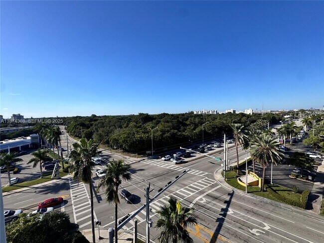 Building Photo - 13499 Biscayne Blvd