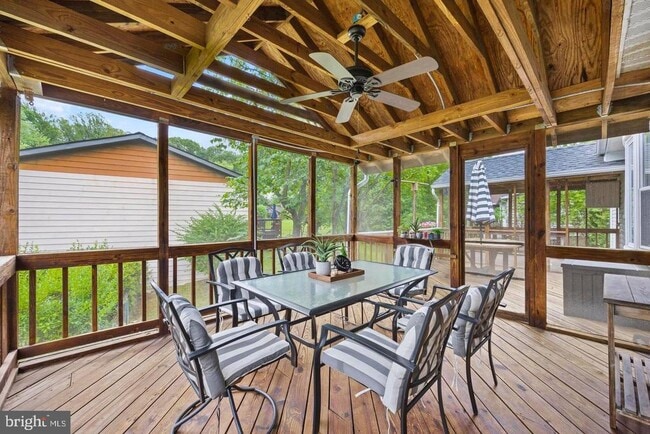 Building Photo - 13501 Kelmont Ct