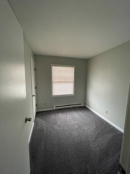 Building Photo - 534 S College Dr