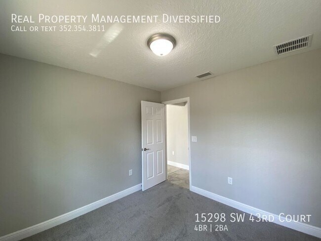 Building Photo - 15298 SW 43rd Ct