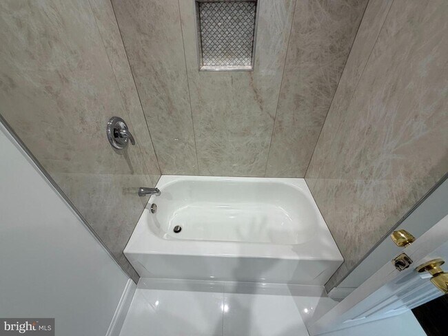 Building Photo - 7815 Bristow Dr