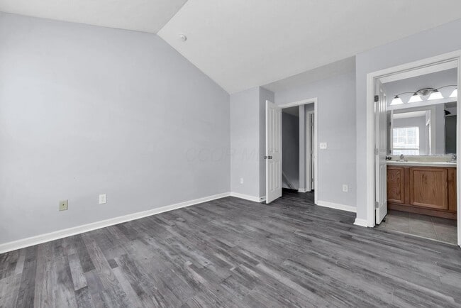 Building Photo - 8326 Bruntsfield Rd