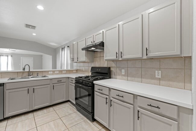 Building Photo - 14138 Concord Meadow Ln