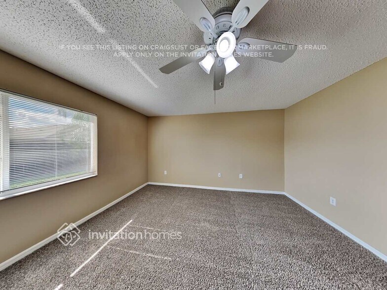 Building Photo - 563 Lindsay Anne Ct