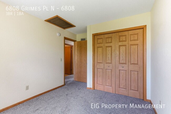 Building Photo - 6808 Grimes Pl N