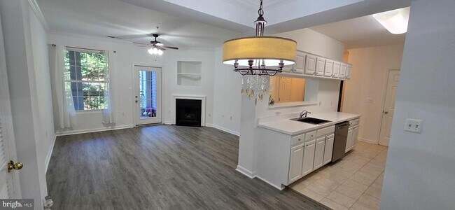 Building Photo - 20451 Chesapeake Square