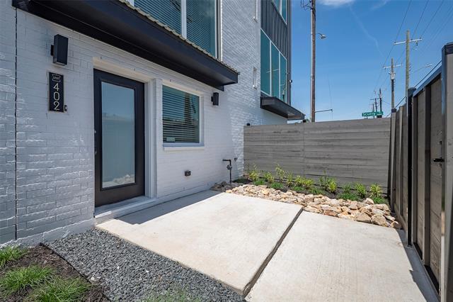 Building Photo - 4440 Scurry St