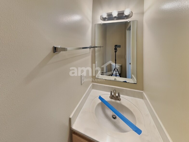 Building Photo - 5689 Winchester Highlands Ct