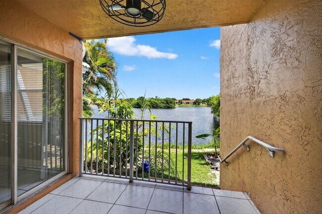 Building Photo - 3239 NW 44th St