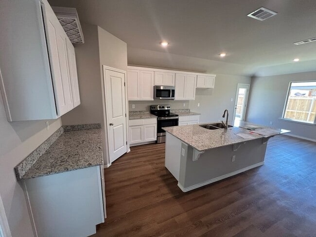 Building Photo - 7216 E County Rd 99