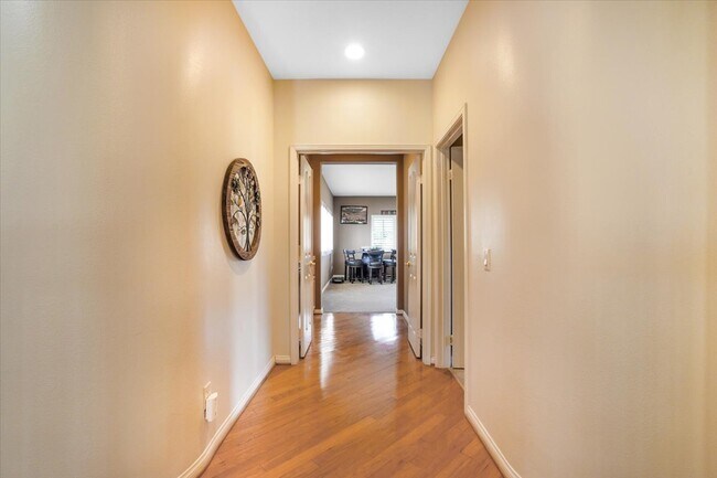 Building Photo - 15257 Saddleback Rd