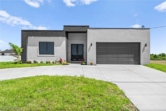 Primary Photo - 1114 El Dorado Blvd N