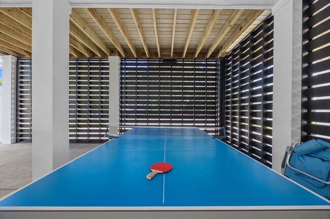 Building Photo - All Inclusive Seasonal Rental in the Beaut...