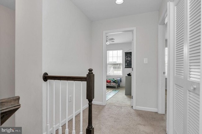 Building Photo - 8633 Rosecrans Ln