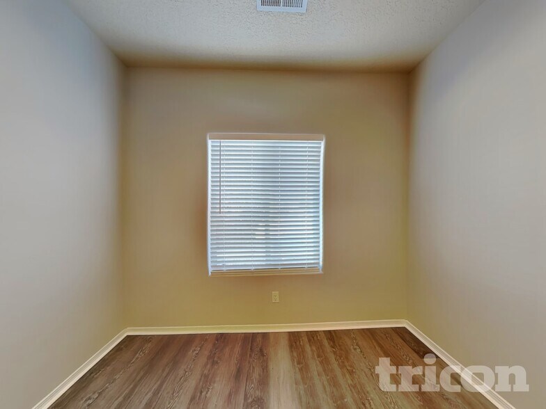 Building Photo - 2956 Wilder Loop Northeast