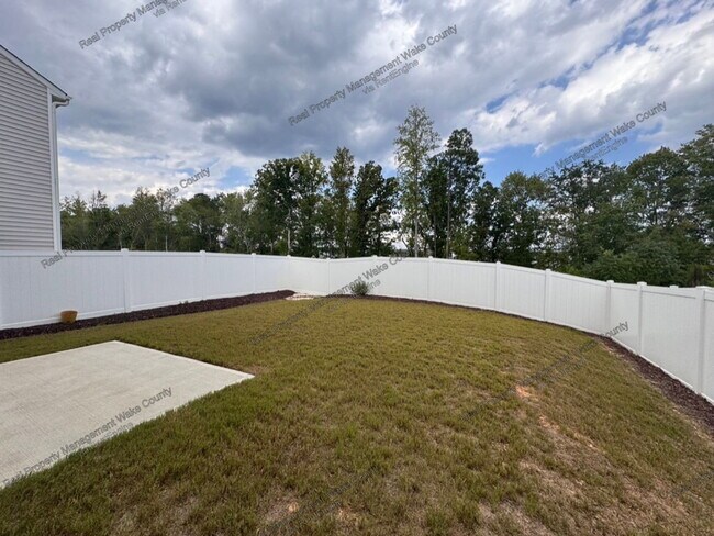 Building Photo - 131 River Bank Rd