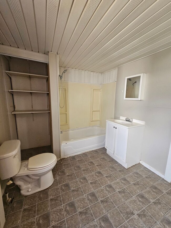 Building Photo - There is a $25 fee for the application and everyone over 18 needs to fill out their own application.