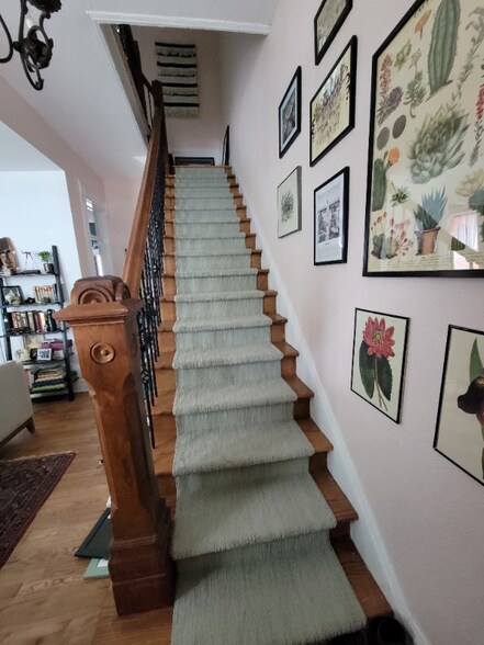 Building Photo - 1148 Mariposa St