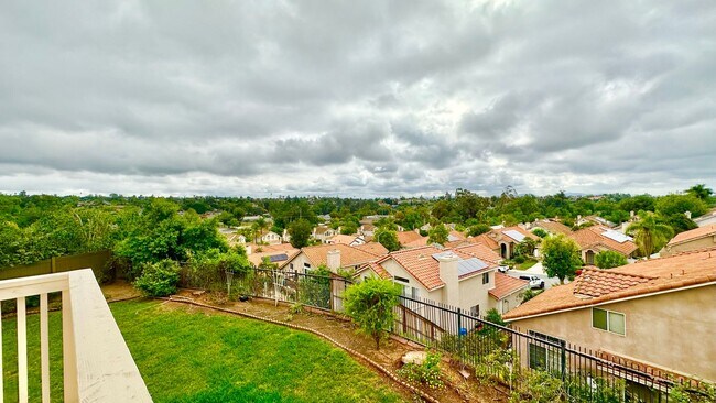 Building Photo - Awesome Two-Story Home, Recently & Freshly Updated, just minutes to downtown Fallbrook!