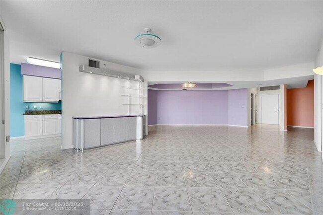 Building Photo - 6001 N Ocean Dr