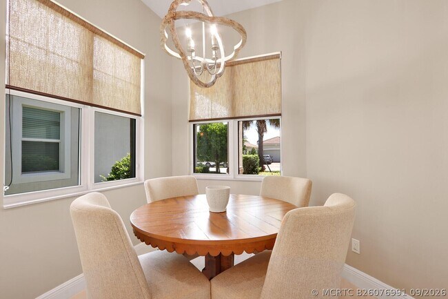 Building Photo - 8942 SW Pepoli Way