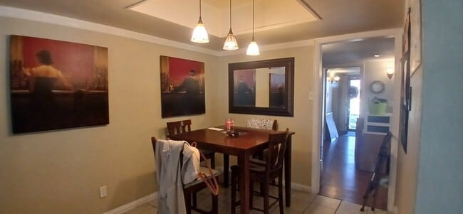 Building Photo - Move-In Ready Dallas Gem — 4 Bedrooms, 2 L...