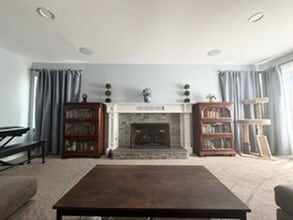 Building Photo - Spacious 3 Bedroom La Crescenta Home!