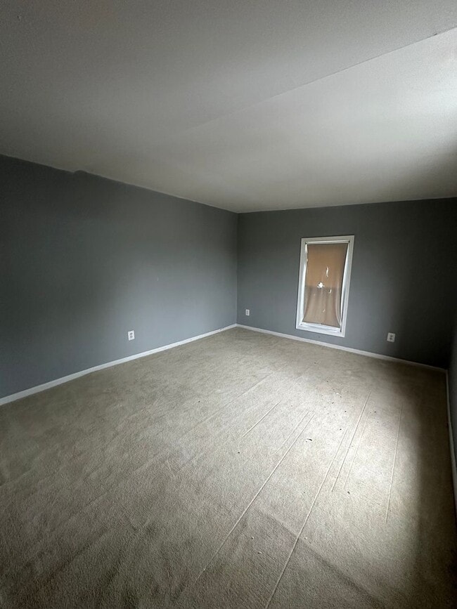 Building Photo - Beautiful 2 Bed/ 1.5 Bath ready for rent!