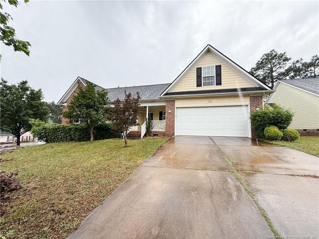 Primary Photo - 728 Fairbluff Dr