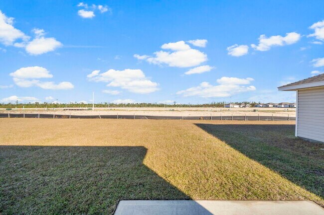 Building Photo - 5033 Rivergrass Dr