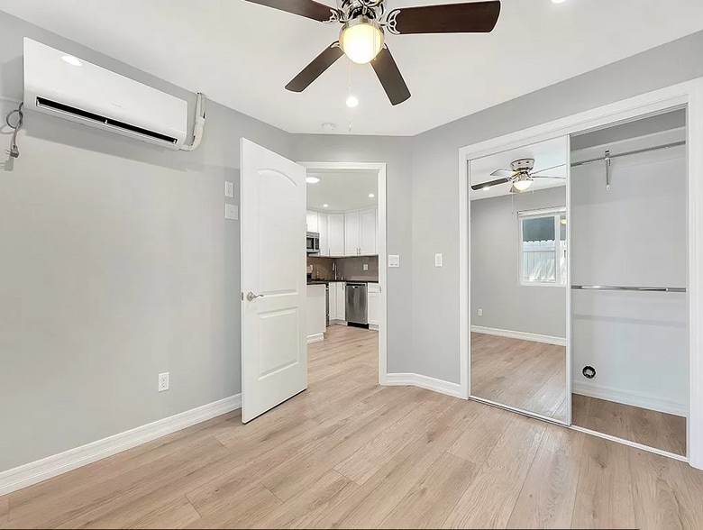 Building Photo - 18230 Hartland St