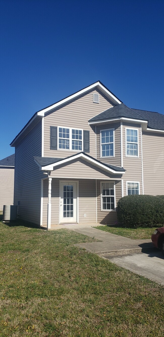 Primary Photo - Unit 2