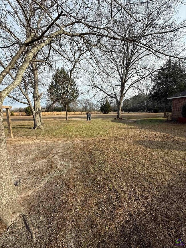 Building Photo - 5035 Housers Mill Rd