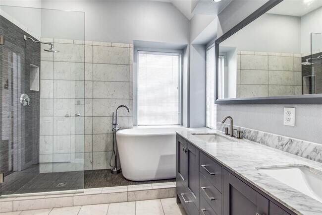 Building Photo - 6333 Westblanc Dr