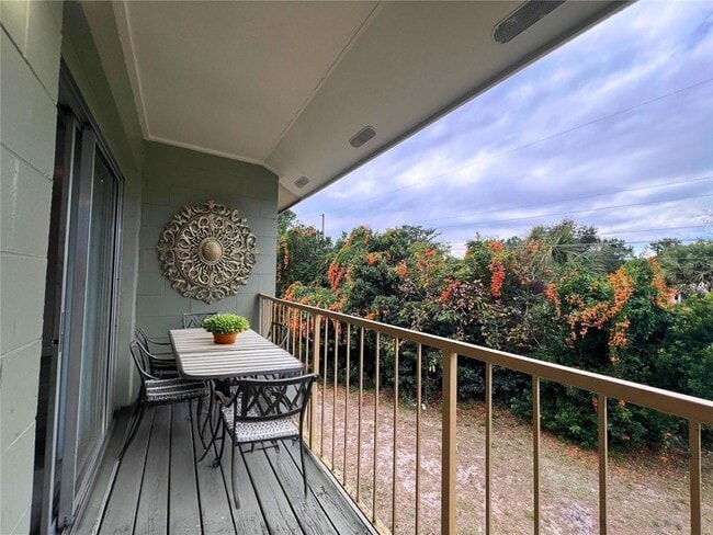 Building Photo - 52 N Fairfax Ave