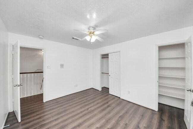 Building Photo - 3138 Waters View Dr