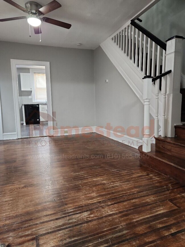 Building Photo - 5 BEDROOM HOME FOR RENT IN COLLINGDALE!