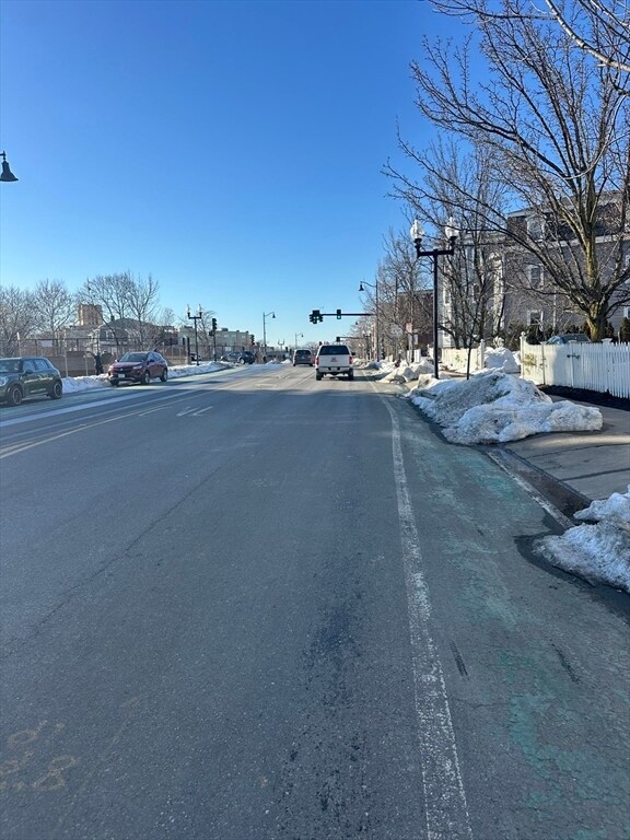 Building Photo - 1 Maple St