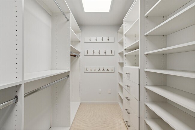 Building Photo - 3466 Bloomfield Club Dr