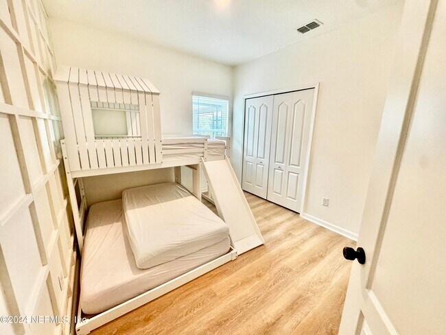 Building Photo - 7378 Rock Brook Dr